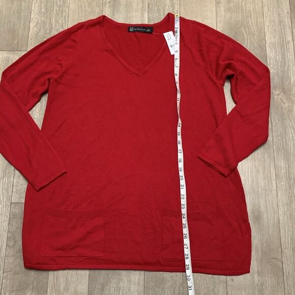NWT New York & Company Red Holiday V-Neck Pocket Tunic Pullover Sweater - Picture 6 of 8